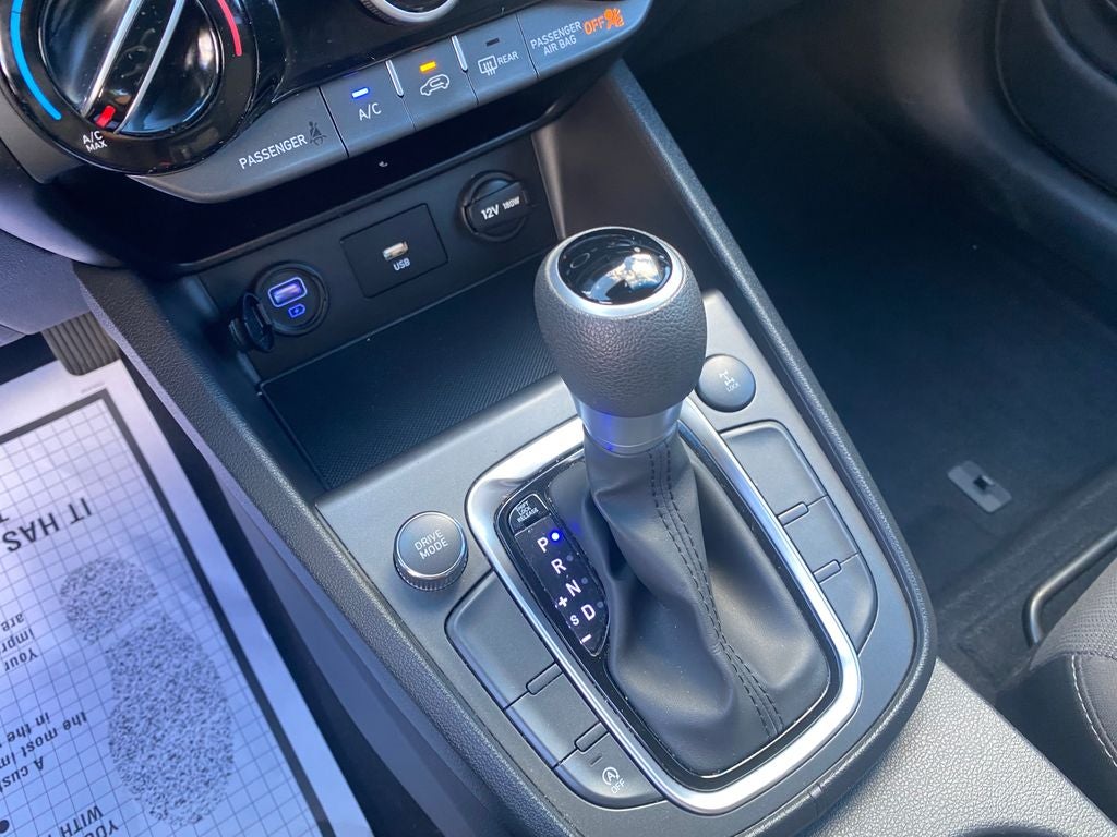 2023 Hyundai KONA SEL