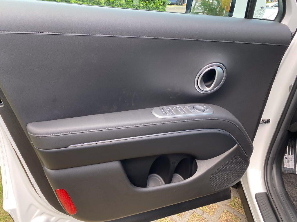 2027 Hyundai PALISADE HYBRID Blue SEL 8P