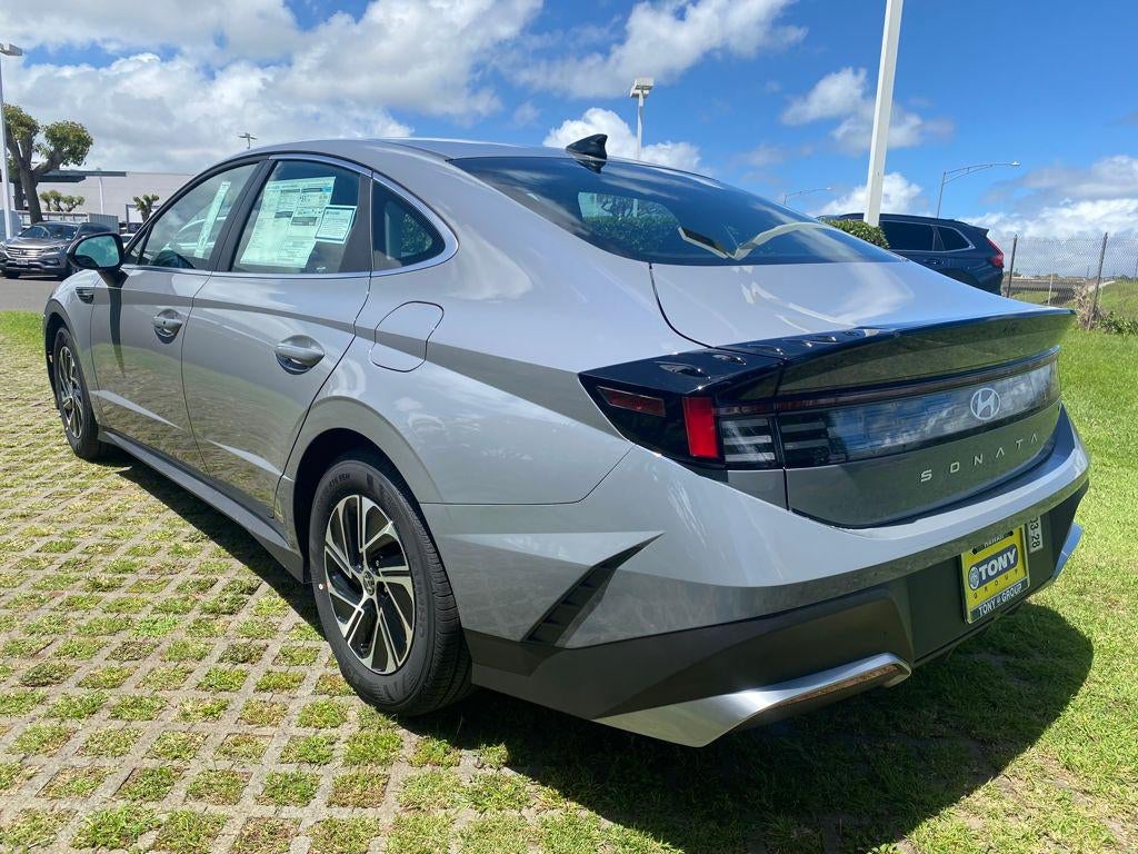 2026 Hyundai SONATA HYBRID Blue