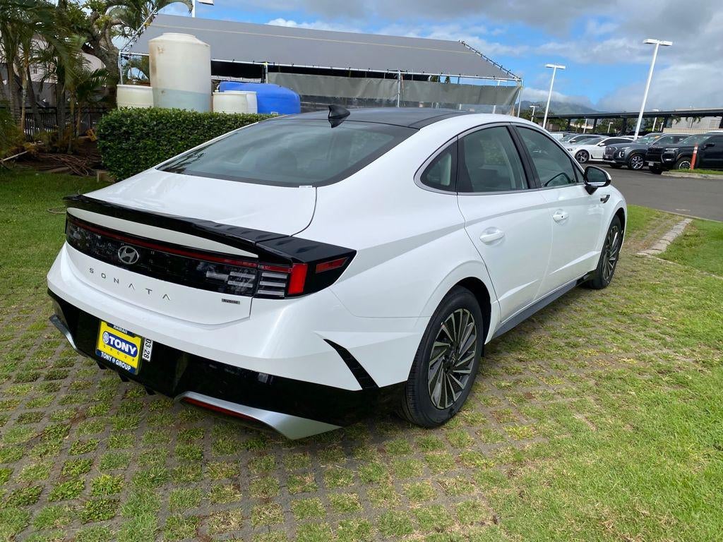 2026 Hyundai SONATA HYBRID SEL