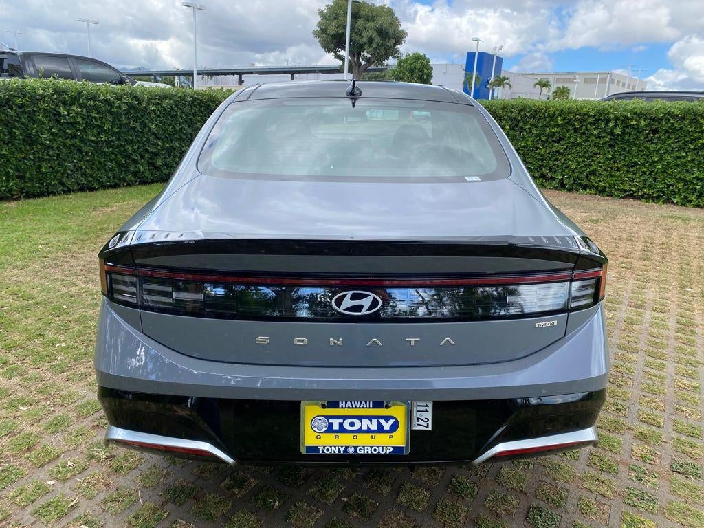 2026 Hyundai SONATA HYBRID SEL