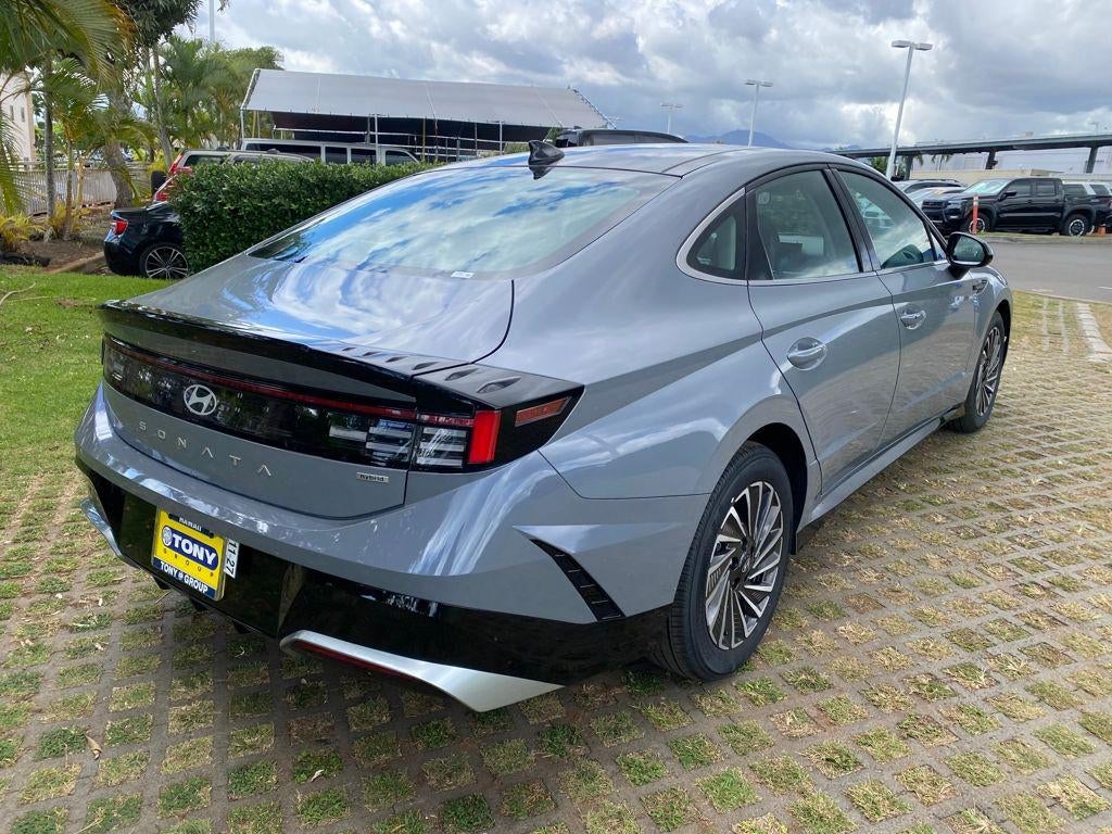 2026 Hyundai SONATA HYBRID SEL