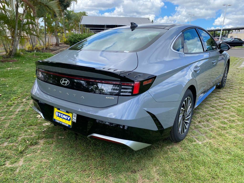 2026 Hyundai SONATA HYBRID SEL