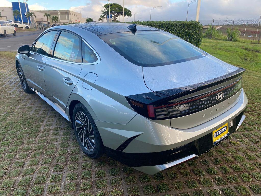 2026 Hyundai SONATA HYBRID SEL
