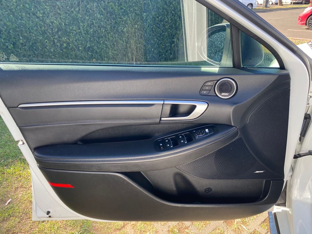 2022 Hyundai SONATA HYBRID Limited