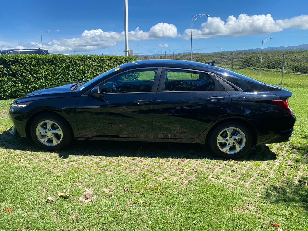 2023 Hyundai ELANTRA SE