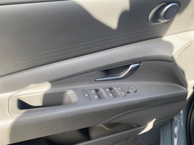 2022 Hyundai ELANTRA SE