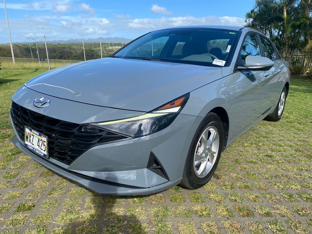 2022 Hyundai ELANTRA SE