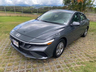 2025 Hyundai ELANTRA SE