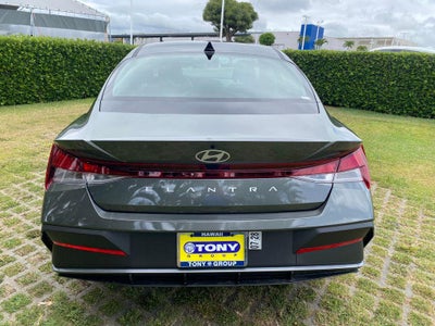 2026 Hyundai ELANTRA SE