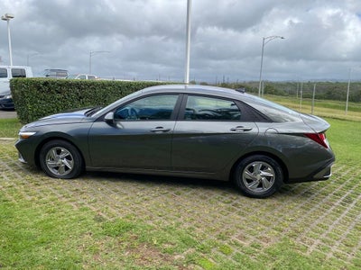 2025 Hyundai ELANTRA SE