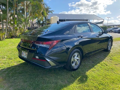 2025 Hyundai ELANTRA SE