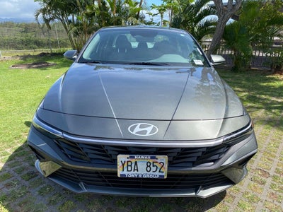 2025 Hyundai ELANTRA SE