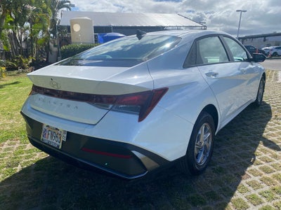 2025 Hyundai ELANTRA SE
