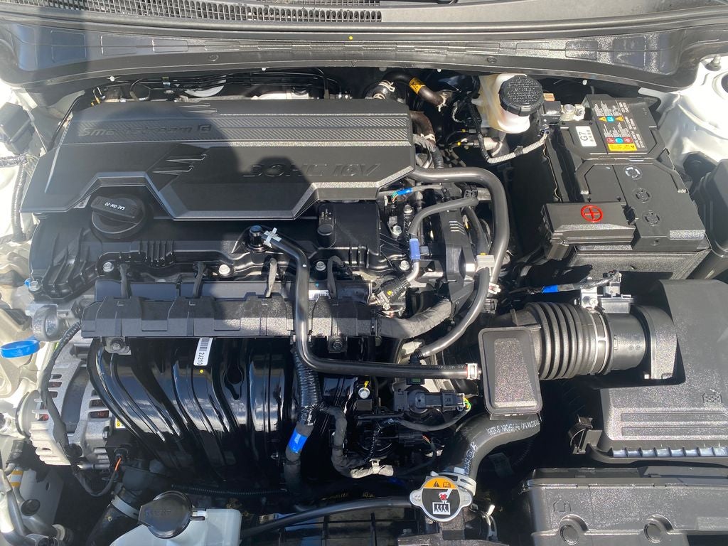 2025 Hyundai ELANTRA SE