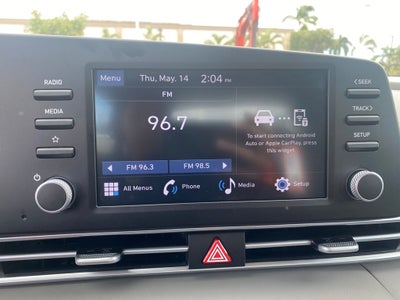 2025 Hyundai ELANTRA SE