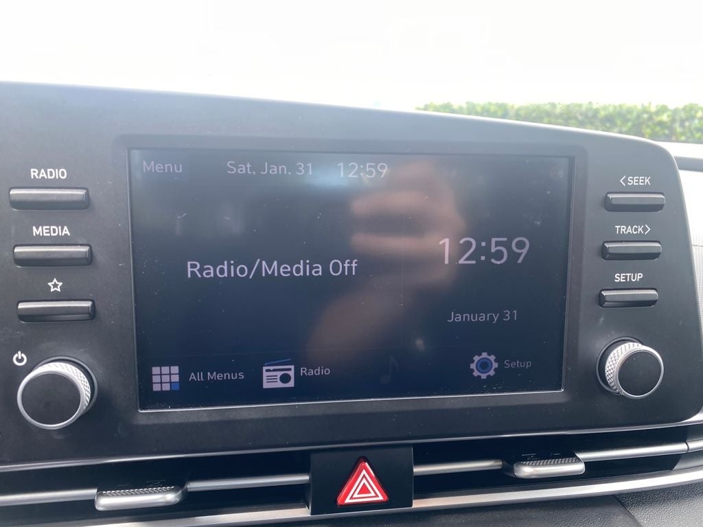 2022 Hyundai ELANTRA SEL