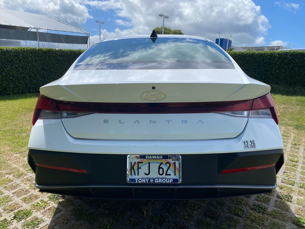 2024 Hyundai ELANTRA SEL