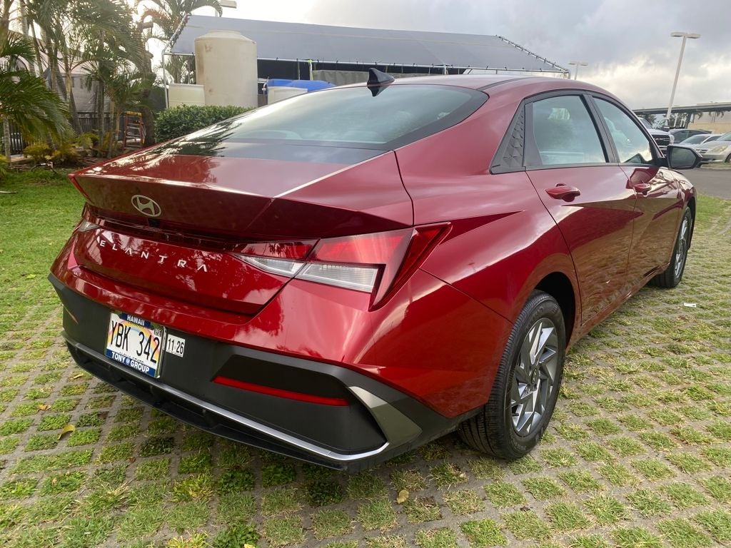 2024 Hyundai ELANTRA SEL