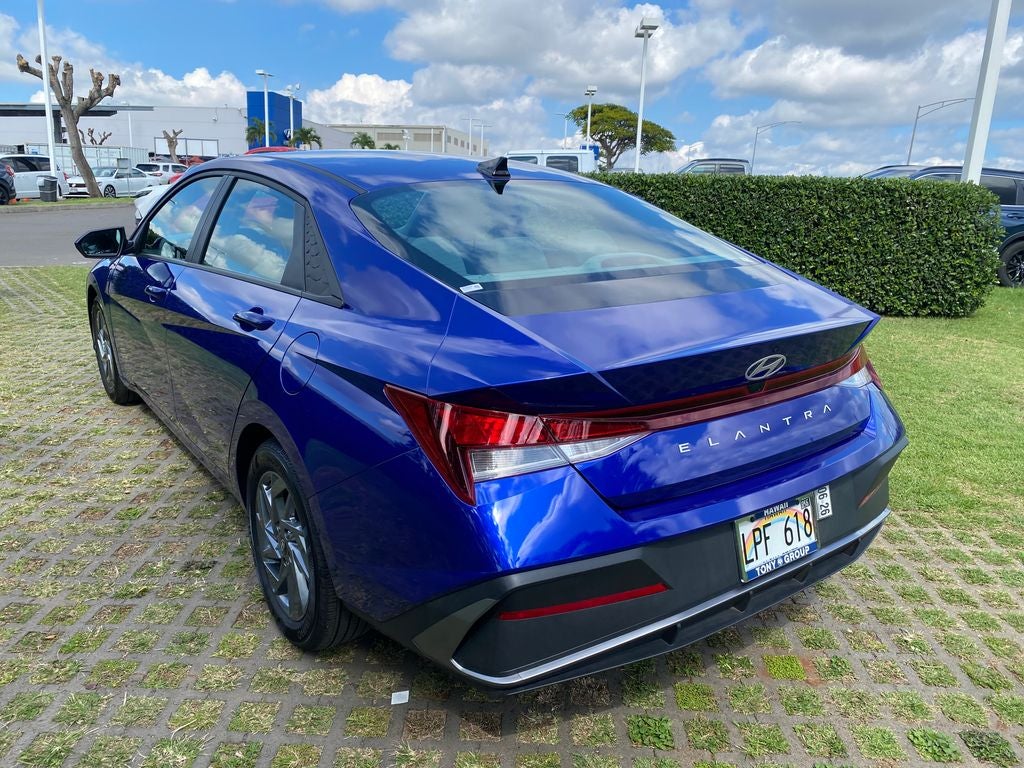2024 Hyundai ELANTRA SEL