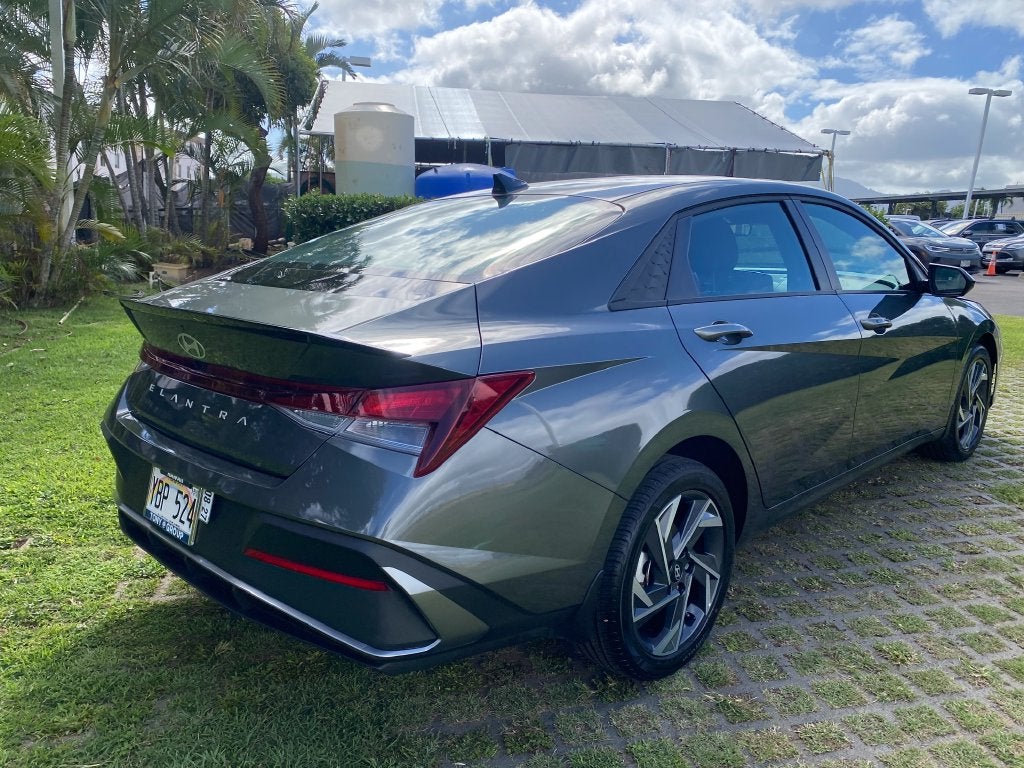 2025 Hyundai ELANTRA SEL Sport