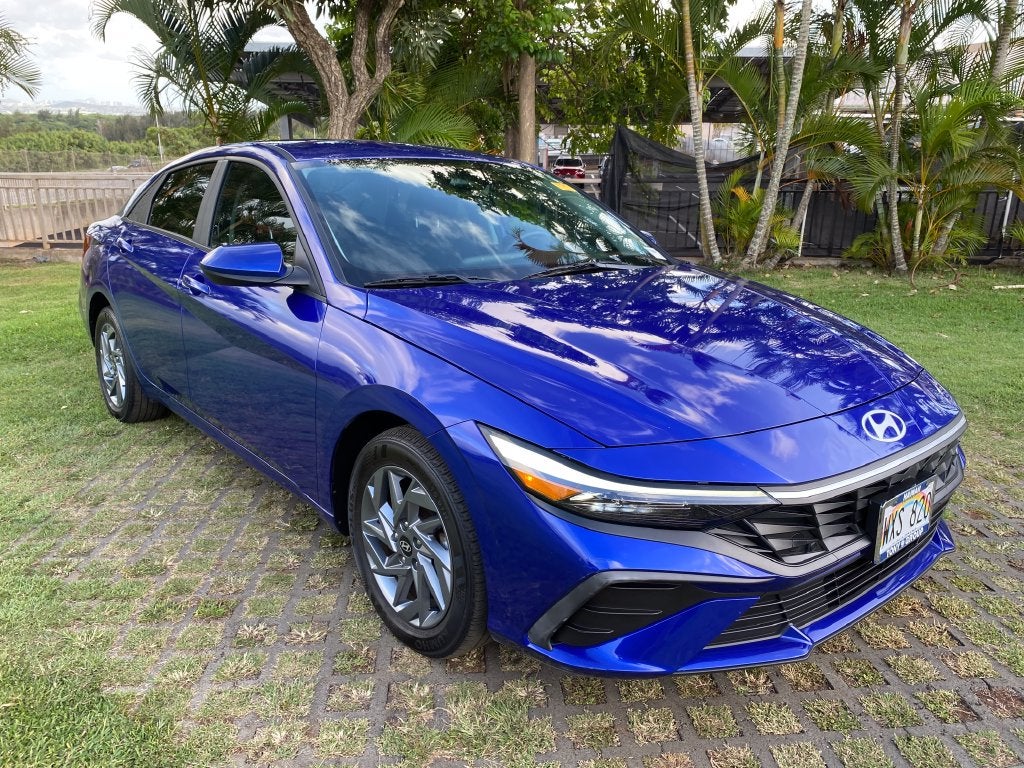 2024 Hyundai ELANTRA SEL