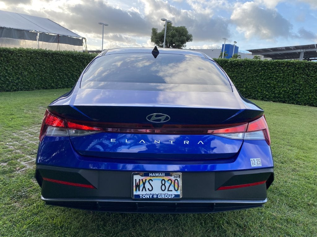 2024 Hyundai ELANTRA SEL