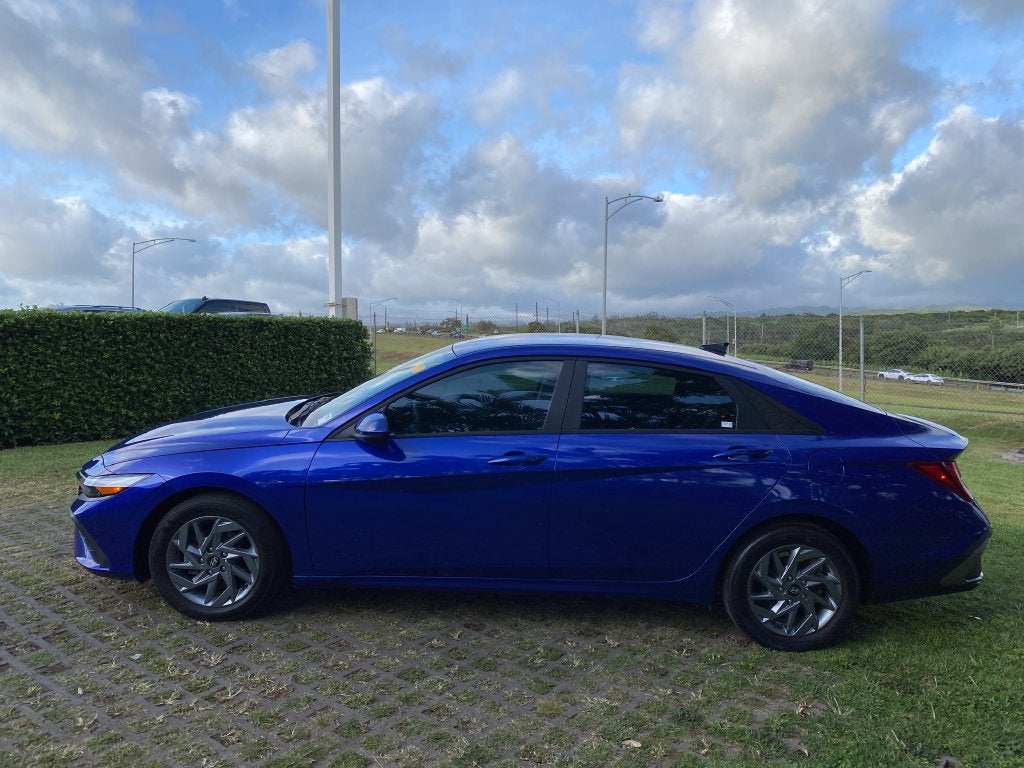 2024 Hyundai ELANTRA SEL