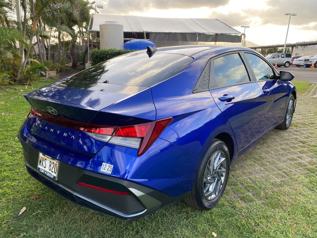 2024 Hyundai ELANTRA SEL