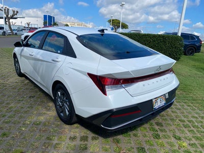2024 Hyundai ELANTRA SEL