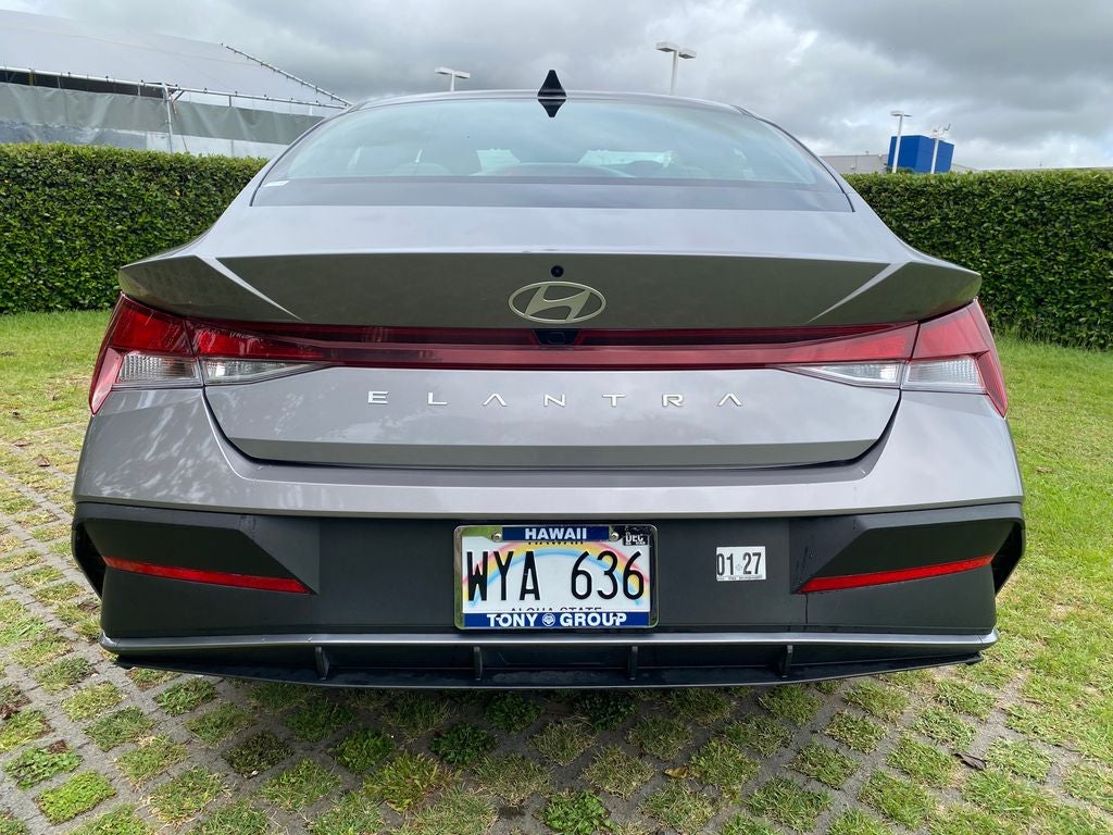 2024 Hyundai ELANTRA SEL