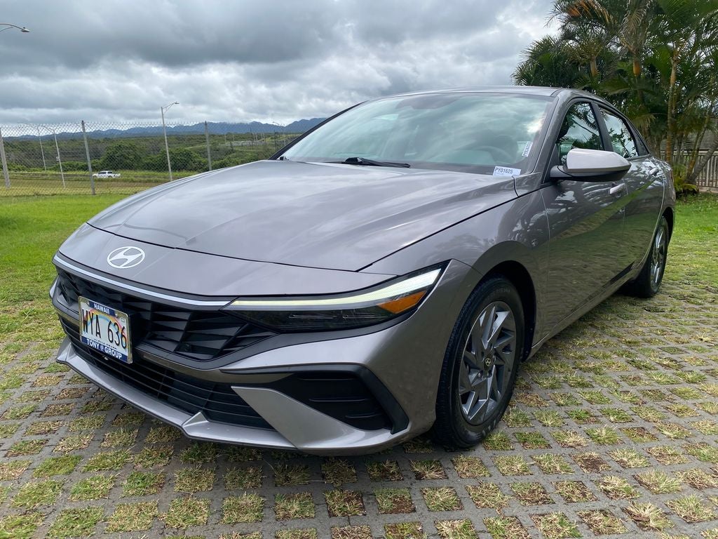 2024 Hyundai ELANTRA SEL