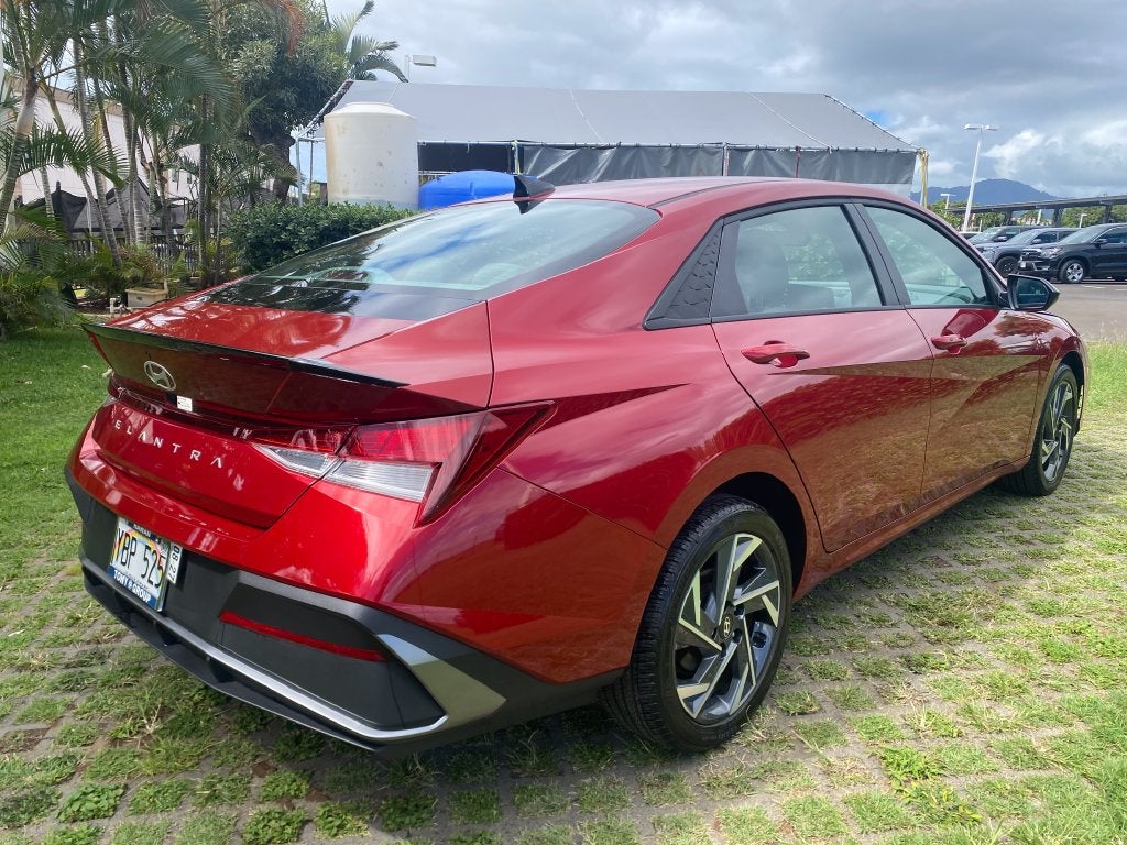 2025 Hyundai ELANTRA SEL Sport