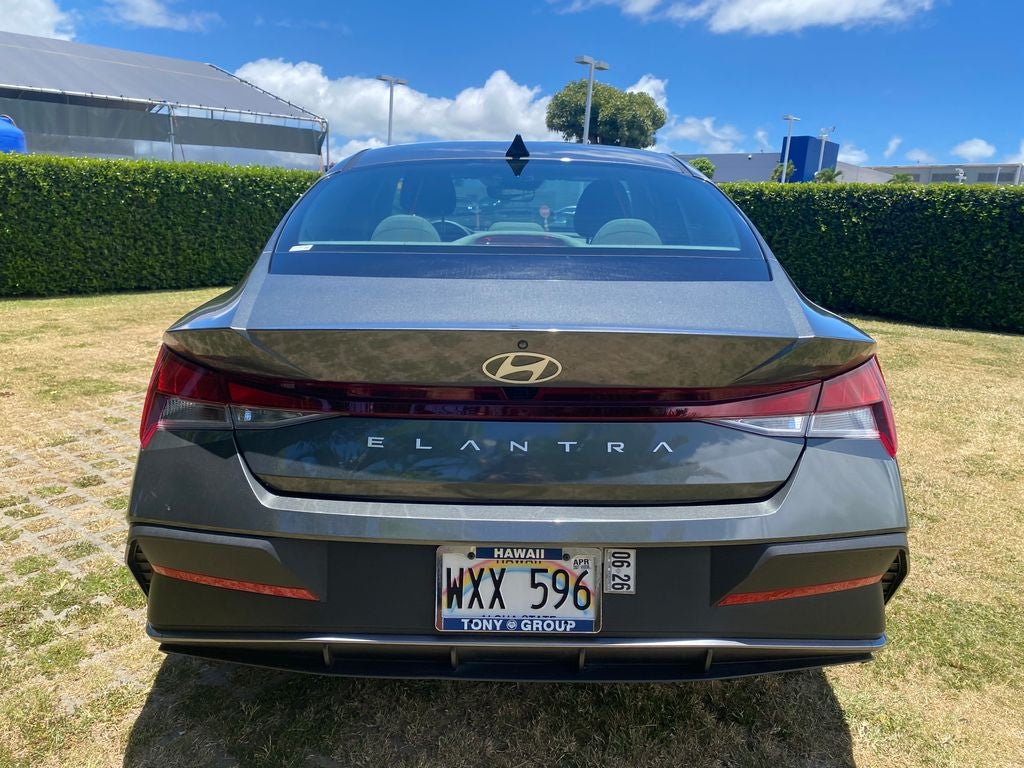 2024 Hyundai ELANTRA SEL