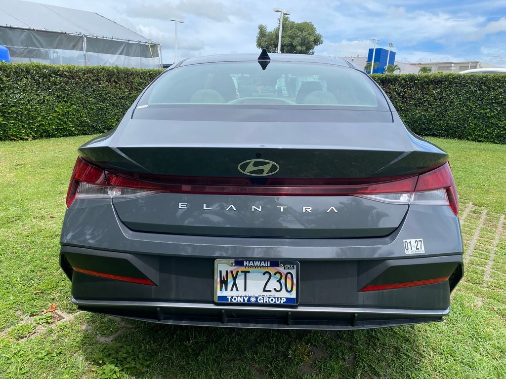 2024 Hyundai ELANTRA SEL