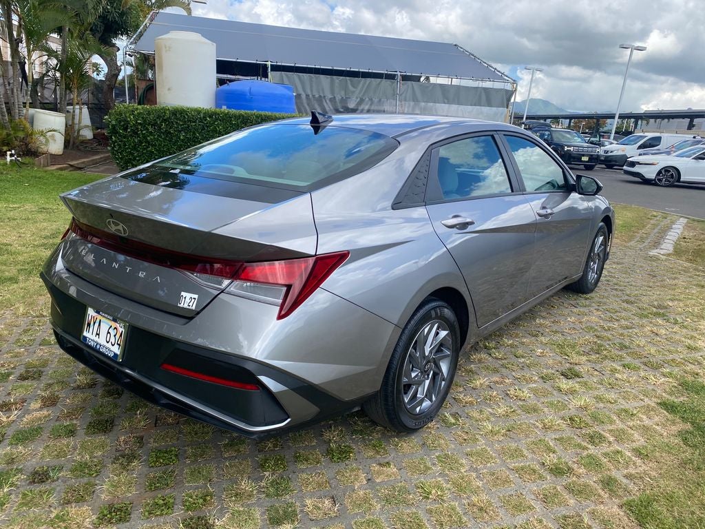 2024 Hyundai ELANTRA SEL