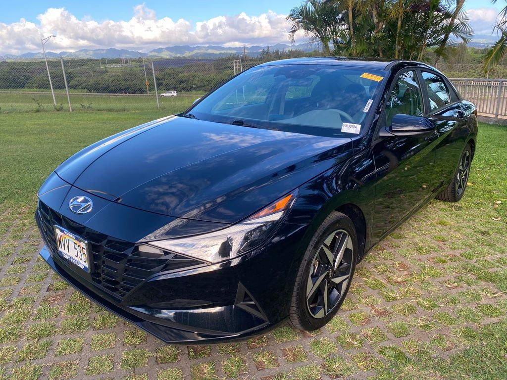 2023 Hyundai ELANTRA SEL