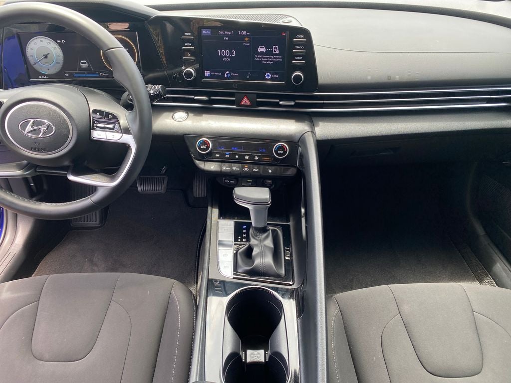2022 Hyundai ELANTRA SEL