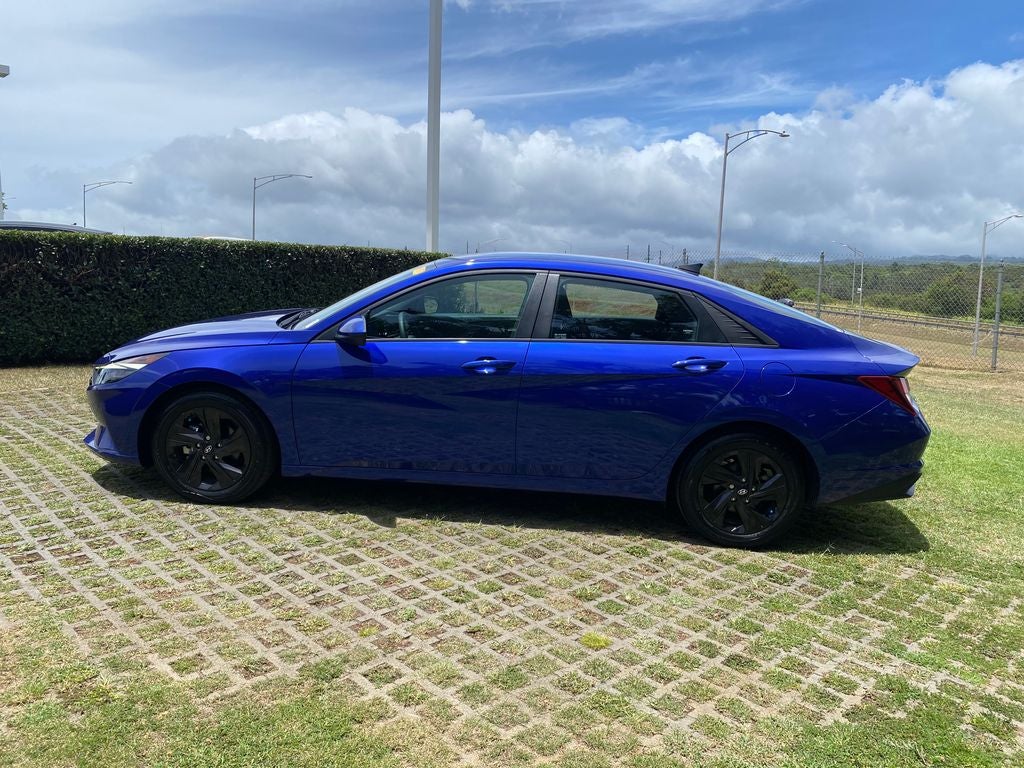 2022 Hyundai ELANTRA SEL