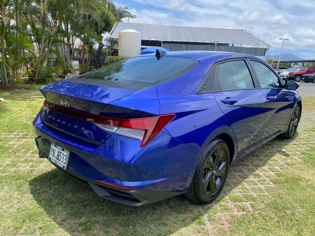 2022 Hyundai ELANTRA SEL