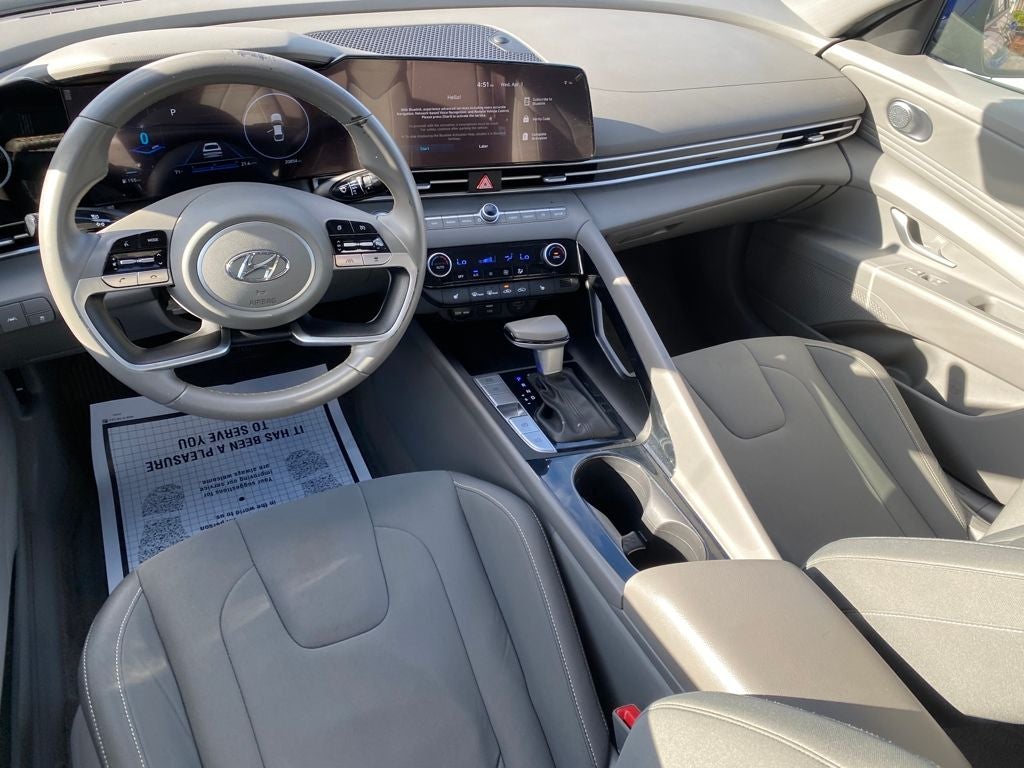 2023 Hyundai ELANTRA SEL