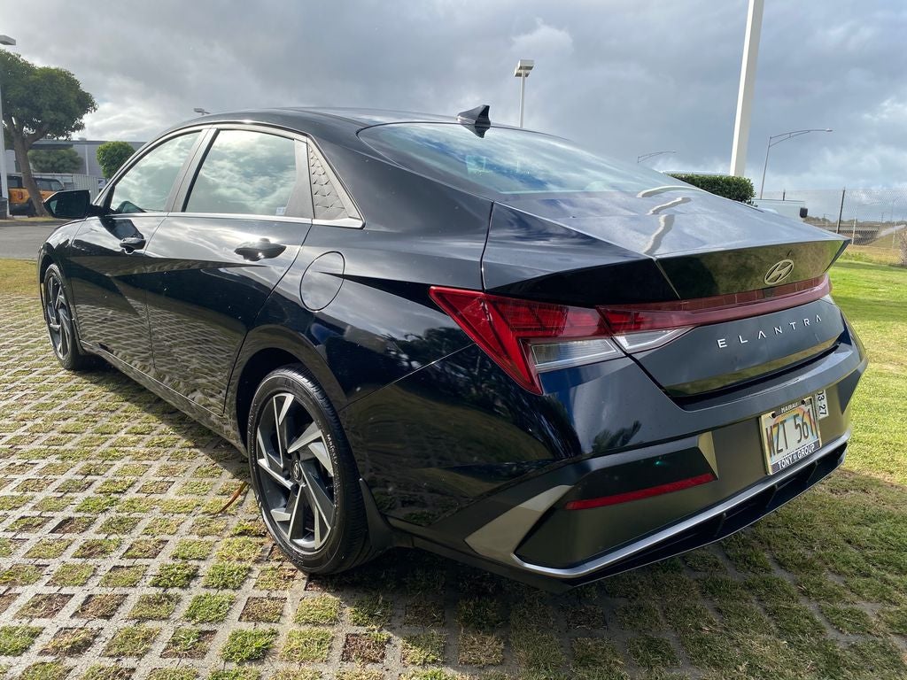 2024 Hyundai ELANTRA SEL