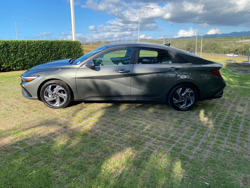 2025 Hyundai ELANTRA SEL Convenience