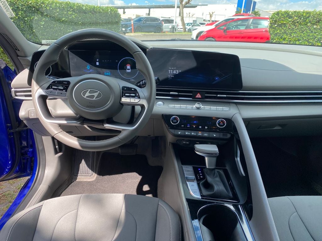 2024 Hyundai ELANTRA SEL