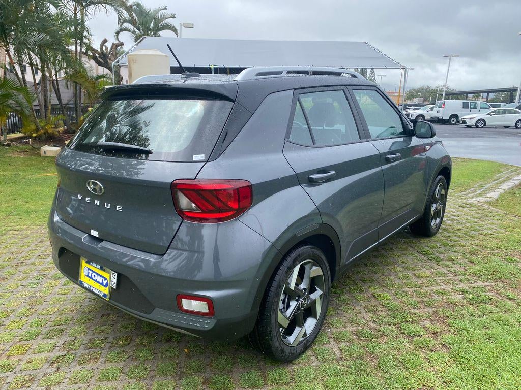 2026 Hyundai VENUE SEL W/Two-Tone Roof