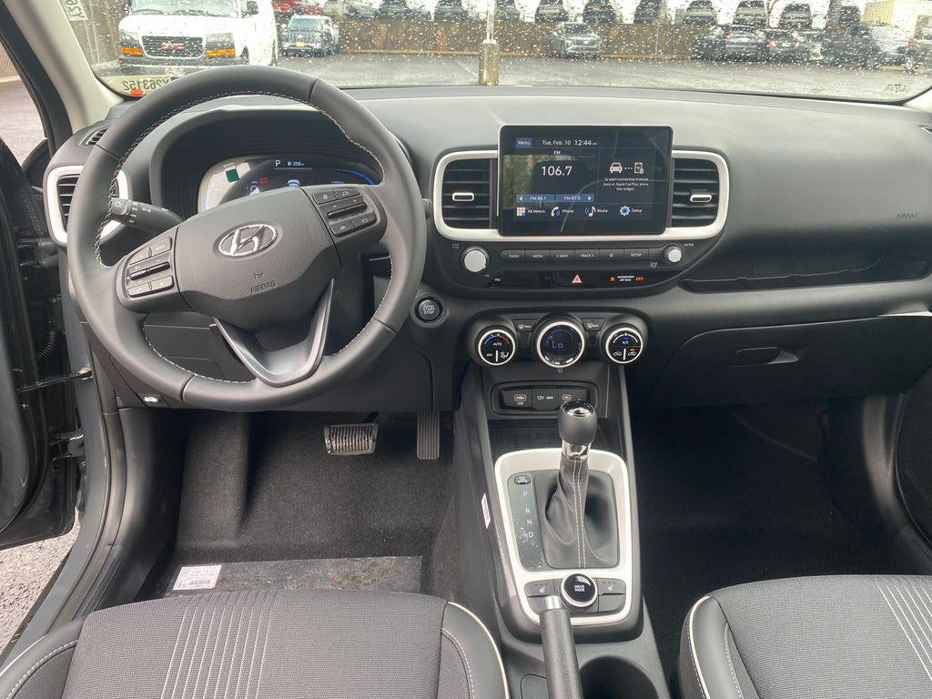 2026 Hyundai VENUE SEL W/Two-Tone Roof