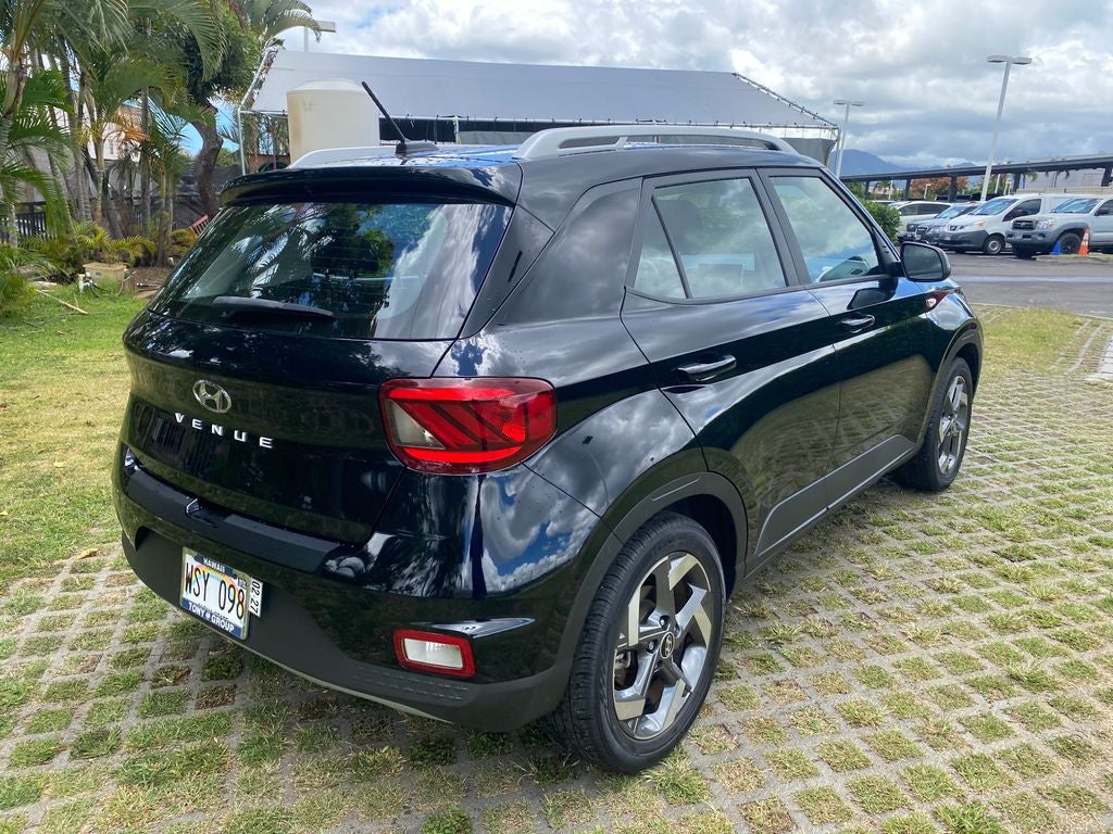 2023 Hyundai VENUE SEL