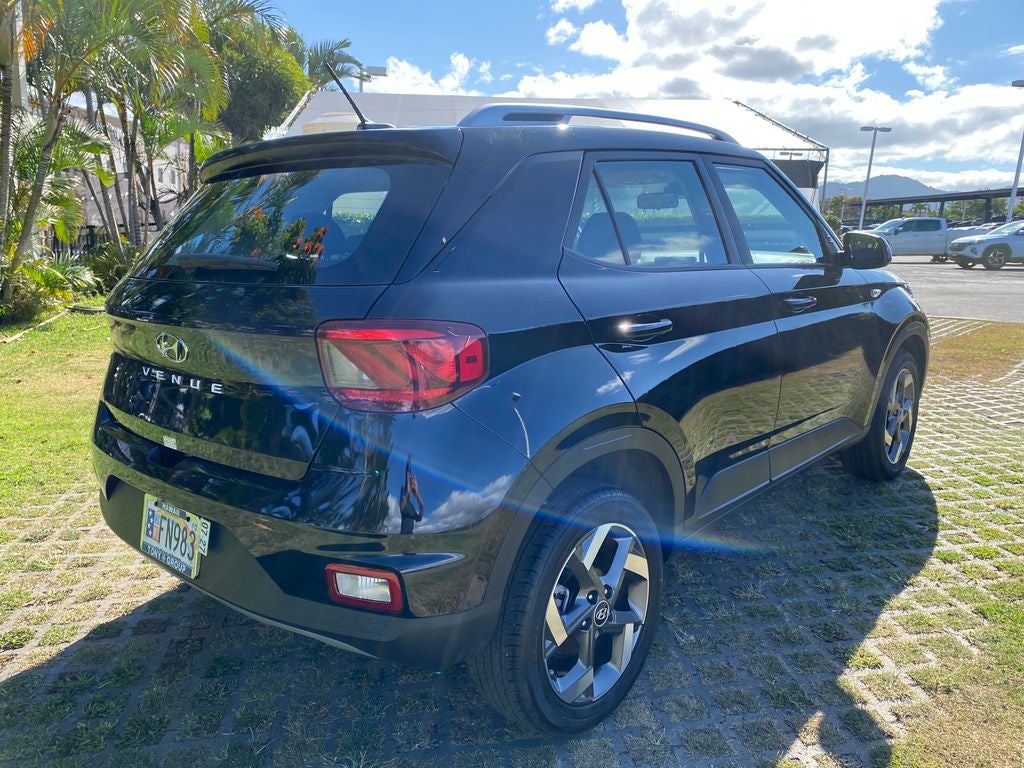 2025 Hyundai VENUE SEL