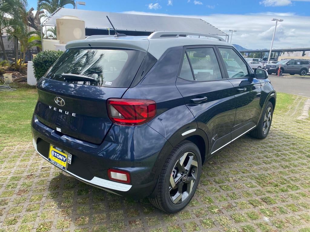 2026 Hyundai VENUE SEL W/Two-Tone Roof