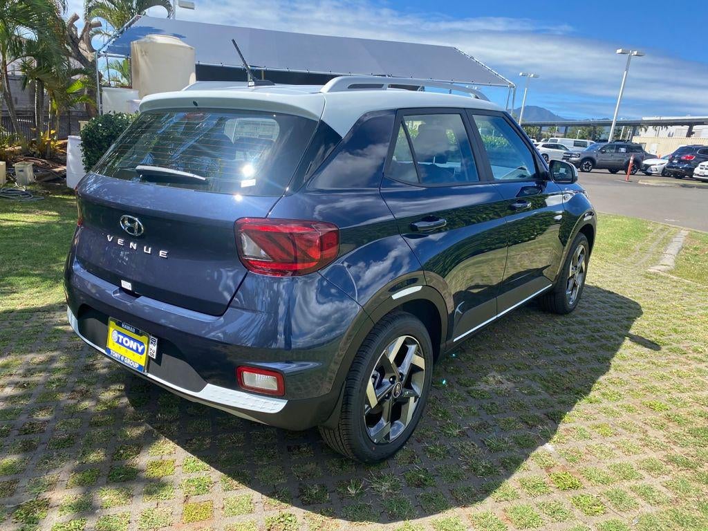 2026 Hyundai VENUE SEL W/Two-Tone Roof